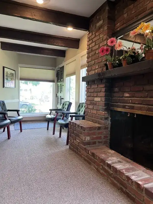 The cozy waiting area at Brookside Dental Center